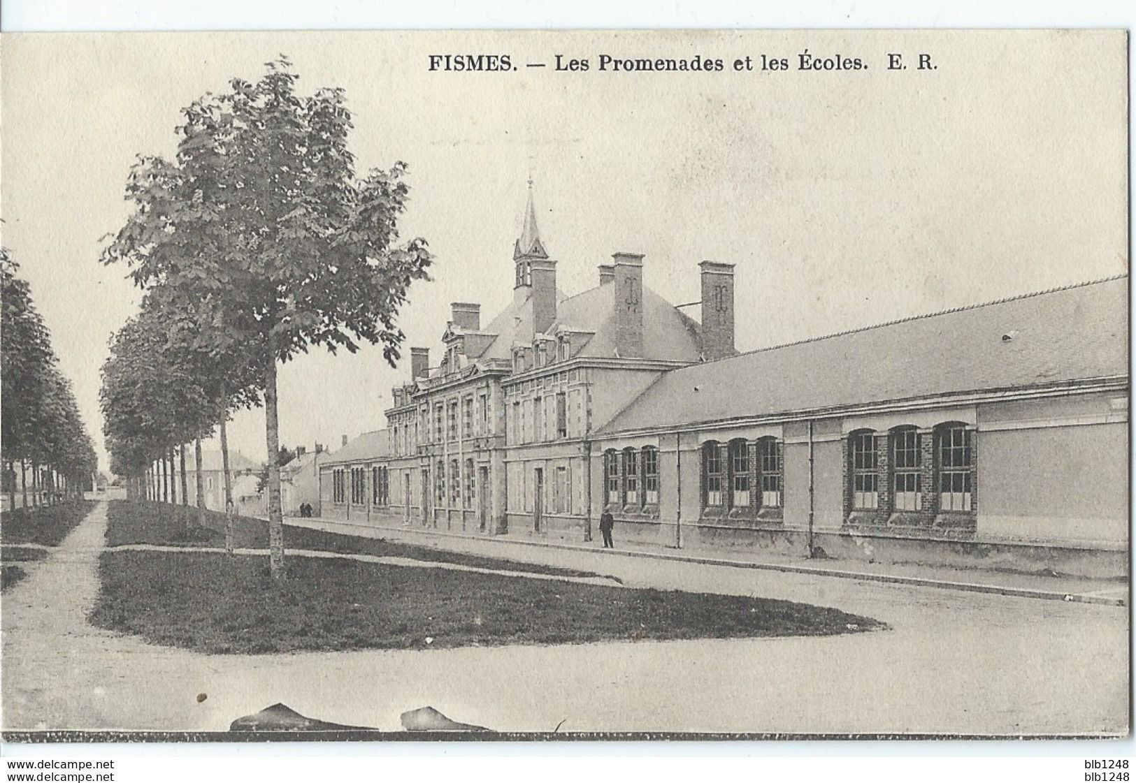 [51] Marne > Fismes Les Promenades Et Les Ecoles - Fismes