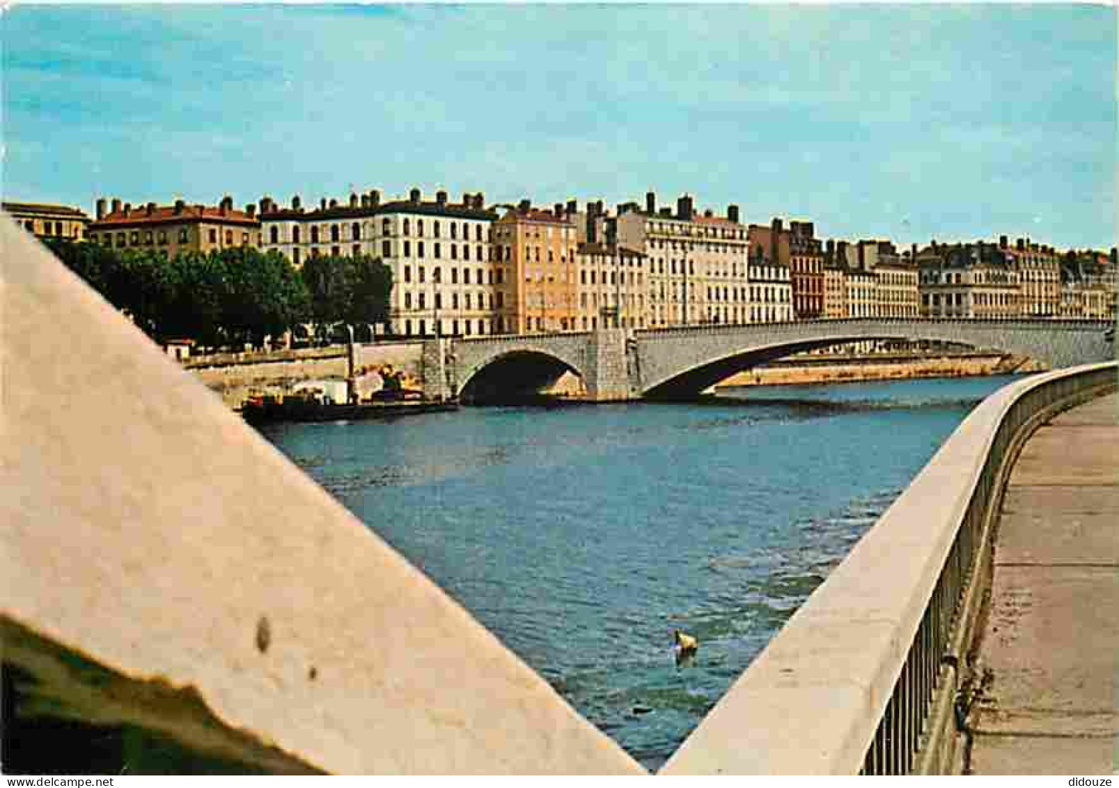 69 - Lyon - Quai De Saone - Pont Bonaparte - CPM - Voir Scans Recto-Verso - Autres & Non Classés