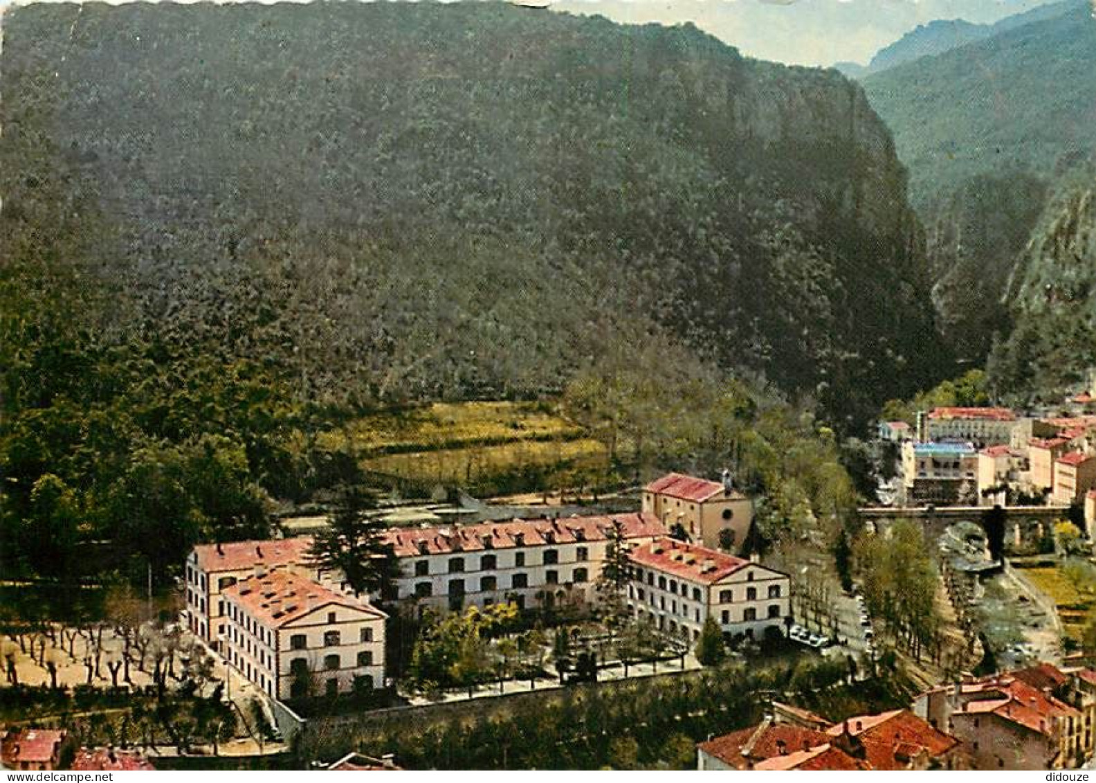 66 - Amélie Les Bains - L'Hôpital Militaire - Vue Aérienne - CPM - Voir Scans Recto-Verso - Sonstige & Ohne Zuordnung