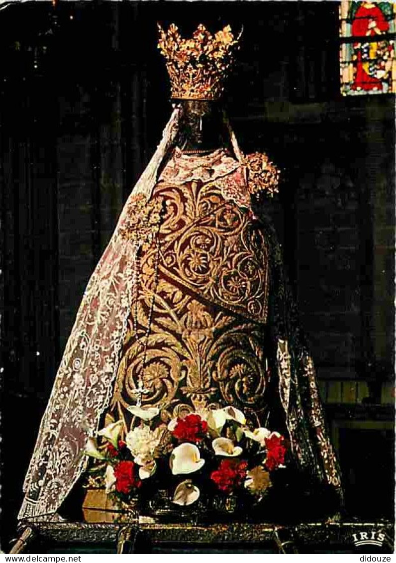 Art - Art Religieux - Hall - Notre Dame - CPM - Voir Scans Recto-Verso - Gemälde, Glasmalereien & Statuen