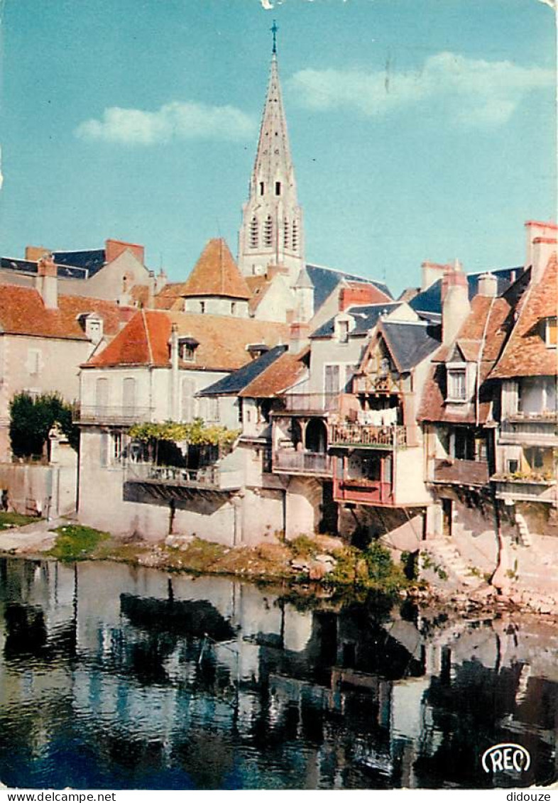 36 - Argenton Sur Creuse - Les Vieilles Galeries Et L'Eglise - Etat Léger Pli Visible - CPM - Voir Scans Recto-Verso - Autres & Non Classés