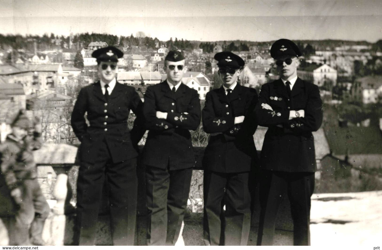 Norrtälje Swedish Air Navy Soldiers Pilots Roslagen Anti-Aircraft Corps? Small Vintage Photo 7 X 10 Cm - Guerra, Militari