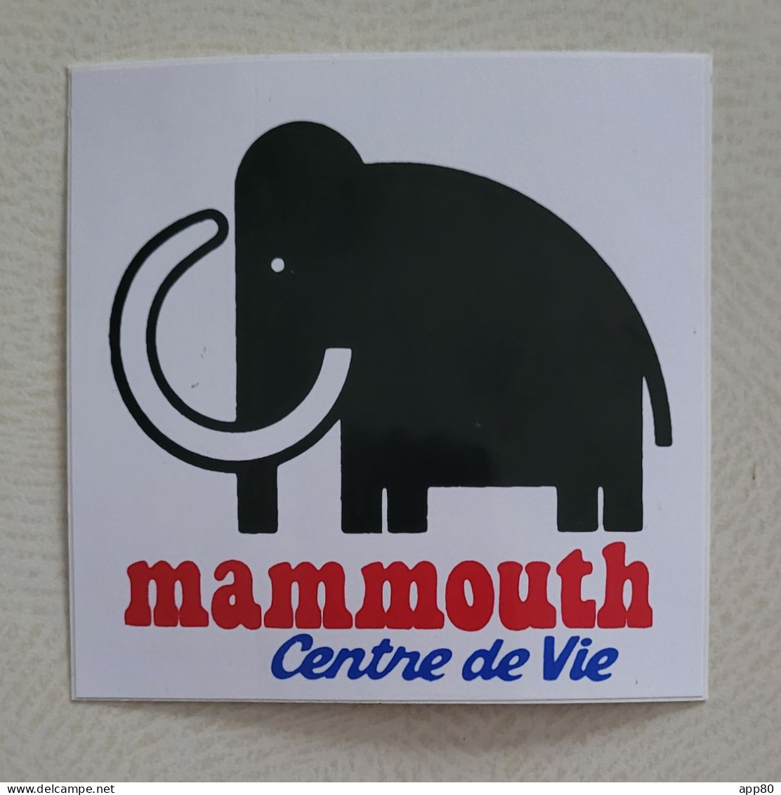 Autocollant Vintage Mammouth Centre De Vie / Centre Commercial / Hypermarché / Supermarché - Stickers