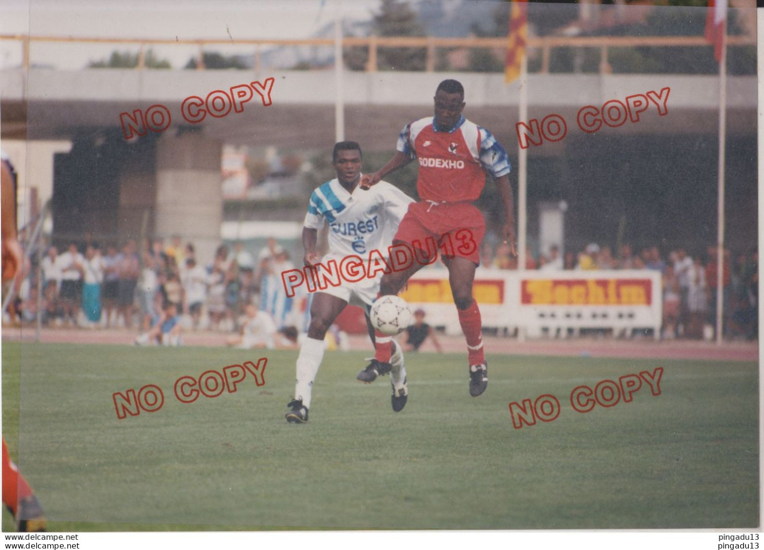 Fixe Football OM Olympique De Marseille Marcel Dessailly 1993 Beau Format - Sporten