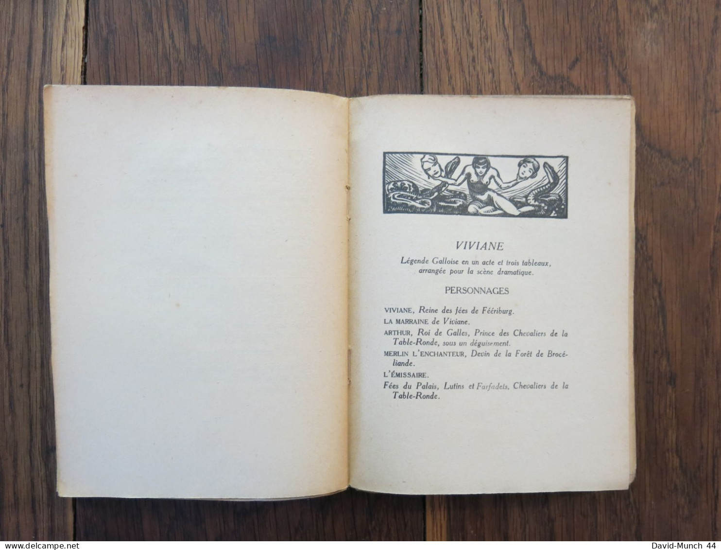 La Vie Des Spectres, Dialogues Magiques de Henri Leconte. Editions de "La Caravelle", Paris. 1930. Exemplaire dédicacé p