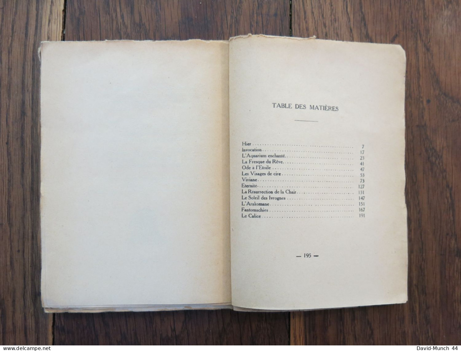 La Vie Des Spectres, Dialogues Magiques de Henri Leconte. Editions de "La Caravelle", Paris. 1930. Exemplaire dédicacé p