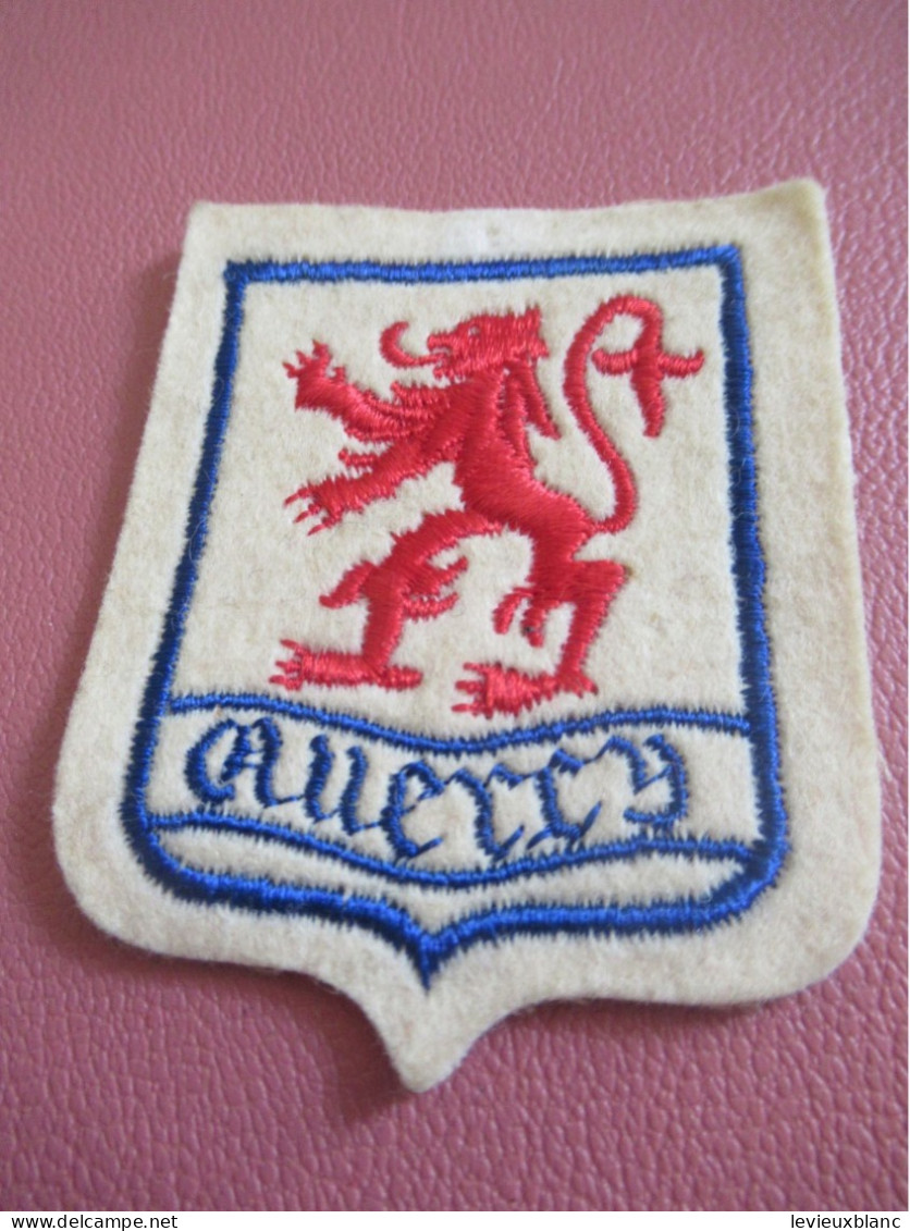 Ecusson Tissu Ancien /QUERCY /France  / Vers 1960-1980                    ET697 - Patches