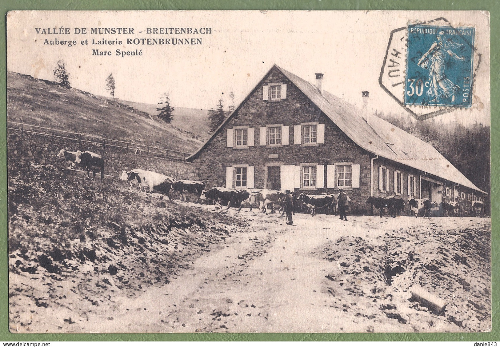 CPA Vue Peu Courante - HAUT RHIN - VALLÉE DE MUNSTER - BREITENBACH - AUBERGE LAITERIE ROTENBRUNNEN - Animation, Vaches - Sonstige & Ohne Zuordnung