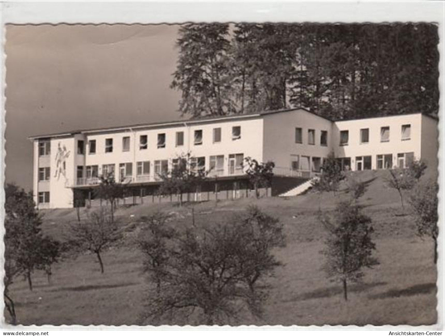 39095108 - Laubach In Oberhessen. Jugendherberge, Haus Der Jugend Am Ramsberg Gelaufen, 1962. Leicht Buegig, Sonst Gut  - Sonstige & Ohne Zuordnung
