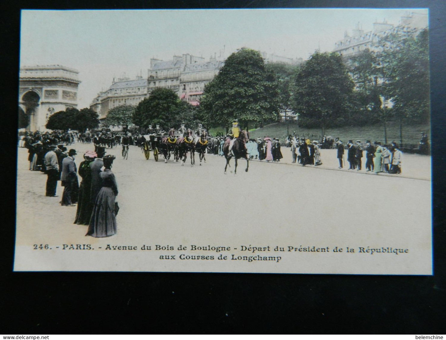 PARIS           AVENUE DU BOIS DE BOULOGNE DEPART DU PRESIDENT DE LA REPUBLIQUE AUX COURSES DE LONGCHAMPS - District 16