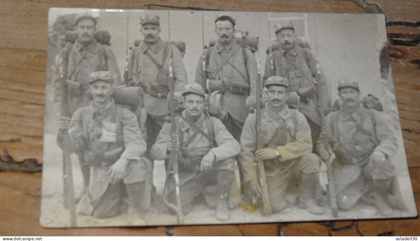 Carte Photo De Militaires Avec "141" Sur Le Col ............... BH-19127a - Regimente