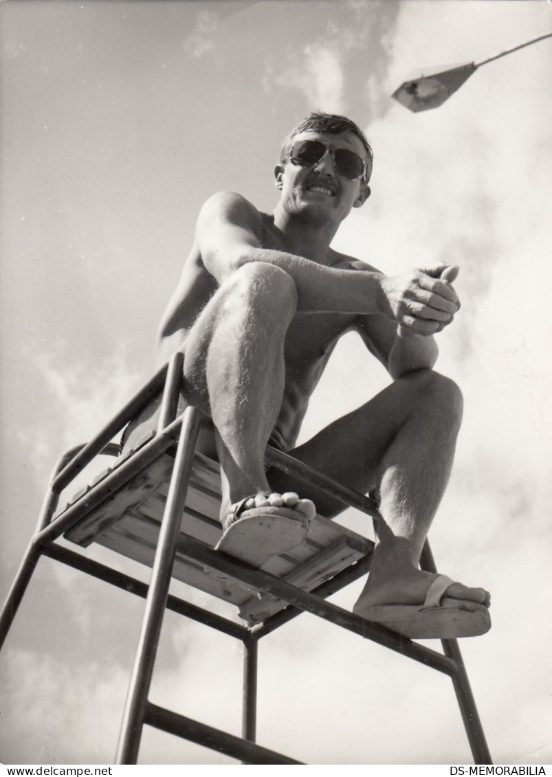 Nude Muscular Man W Sunglasses Lifeguard ? Old Photo - Professions