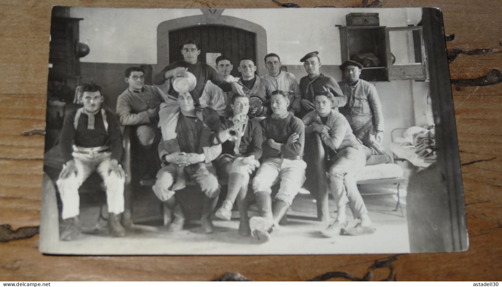 Carte Photo De Militaires   ............... BH-19133 - Regimente