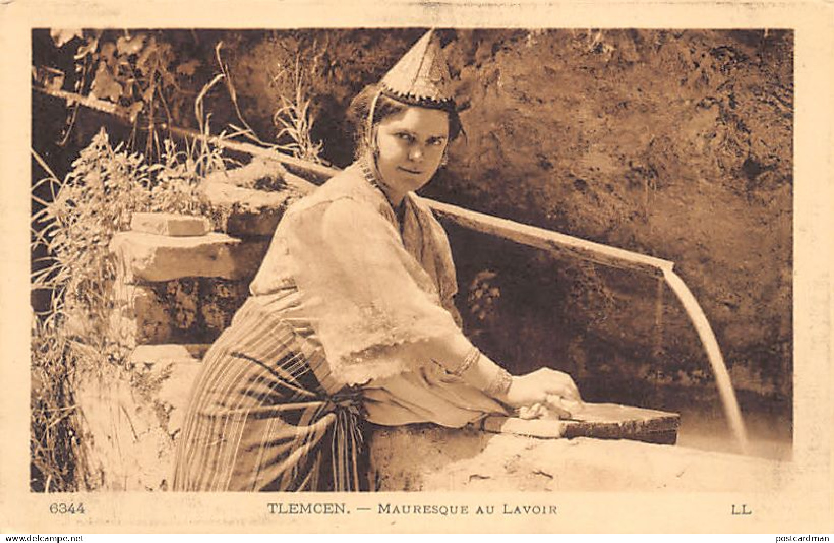 TLEMCEN - Femme Mauresque Au Lavoir - Ed. LL Lévy 6344 - Tlemcen