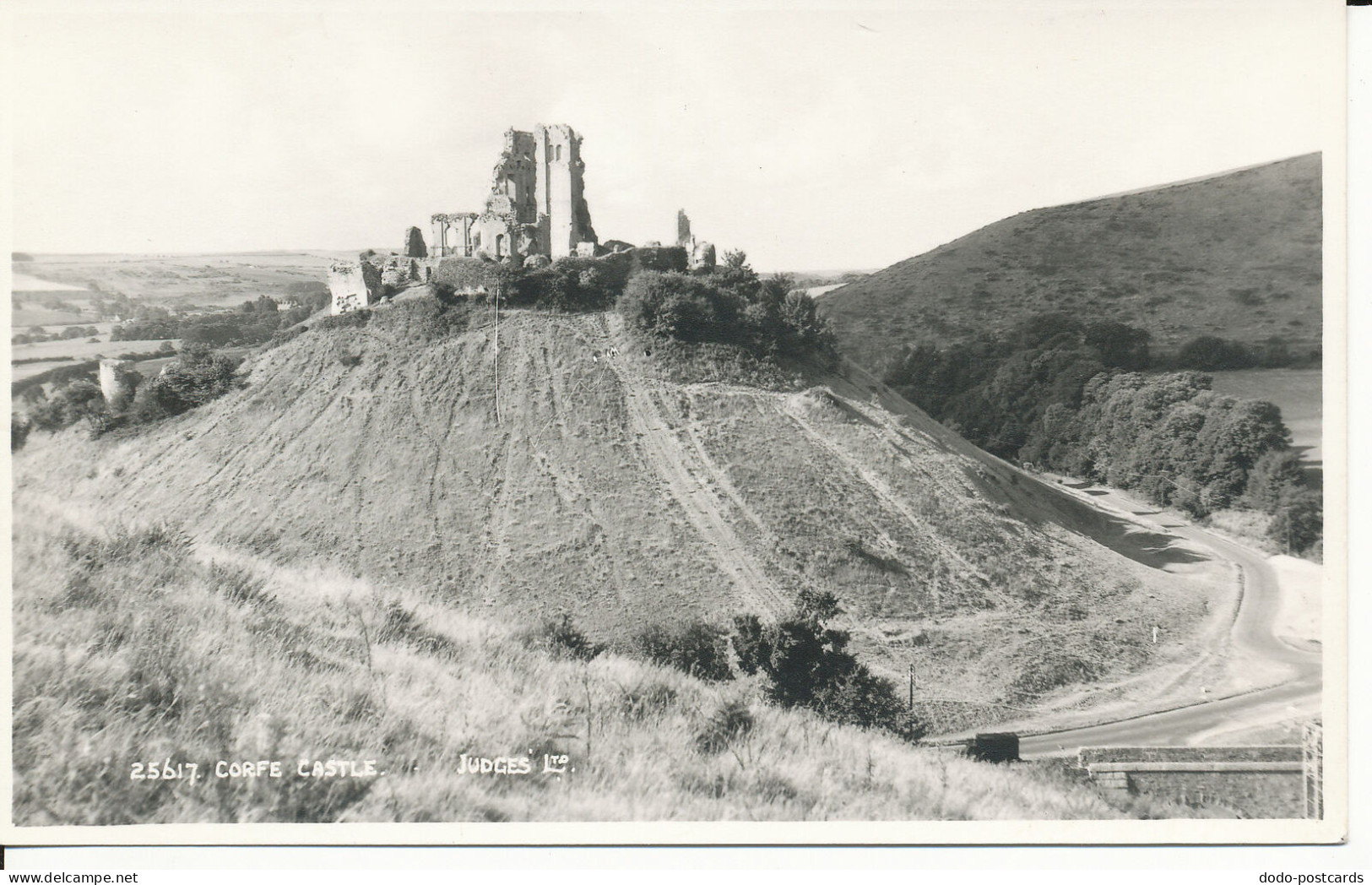 PC34773 Corfe Castle. Judges Ltd. No 25617. RP - Wereld