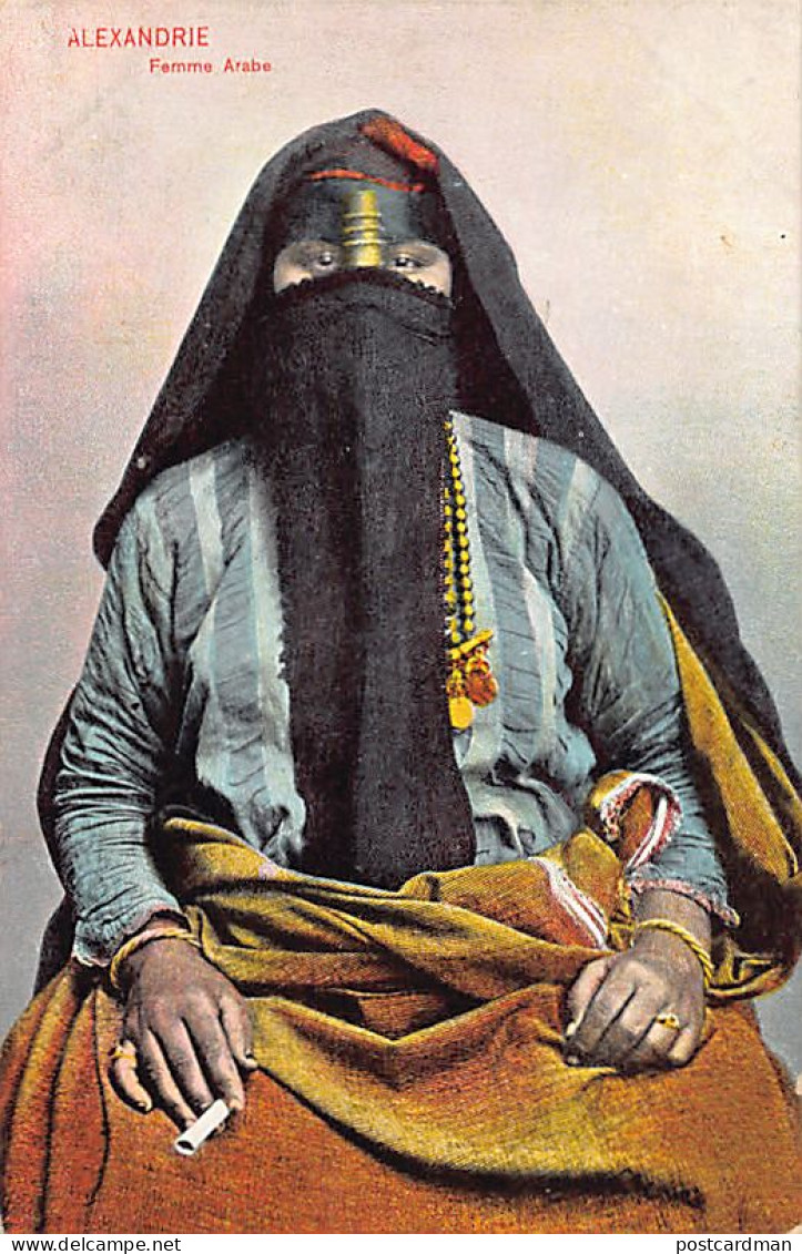 Egypt - ALEXANDRIA - Veiled Arab Woman - Publ. The Cairo Postcard Trust  - Andere & Zonder Classificatie