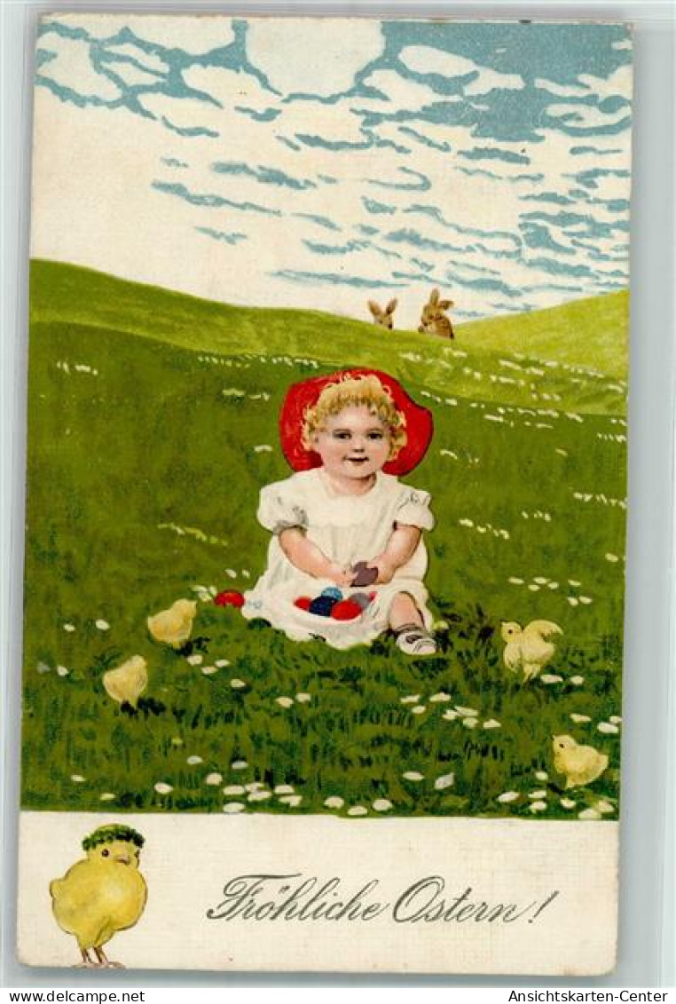 39149408 - Kind Auf Der Wiese Kueken Hasen AK - Easter