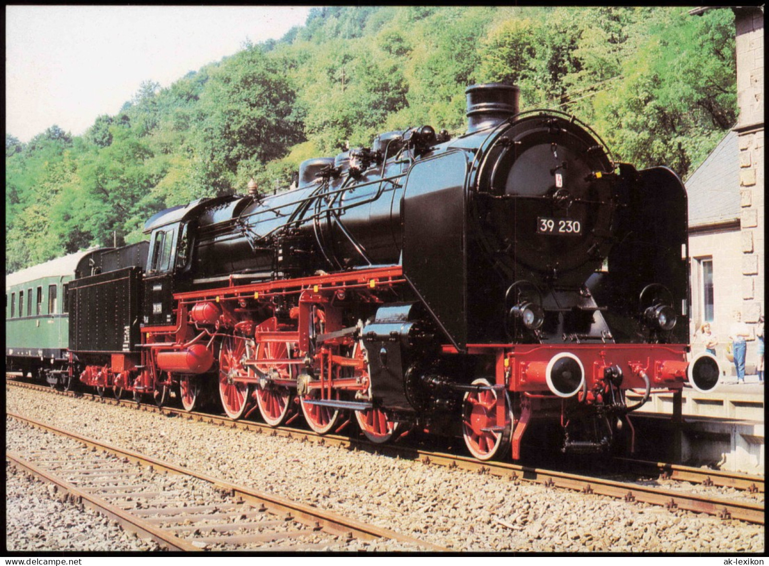 Eisenbahn & Lokomotiven Dampflokomotive 39 230 Der DB  Im Bahnhof Kyllburg 1985 - Trains