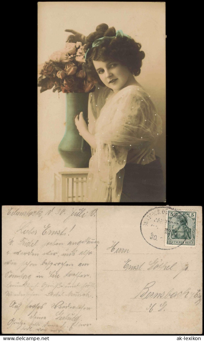 Ansichtskarte    Frau Vor Rosenvase Fotokunst 1907  Gel. Bahnpoststempel - Personnages