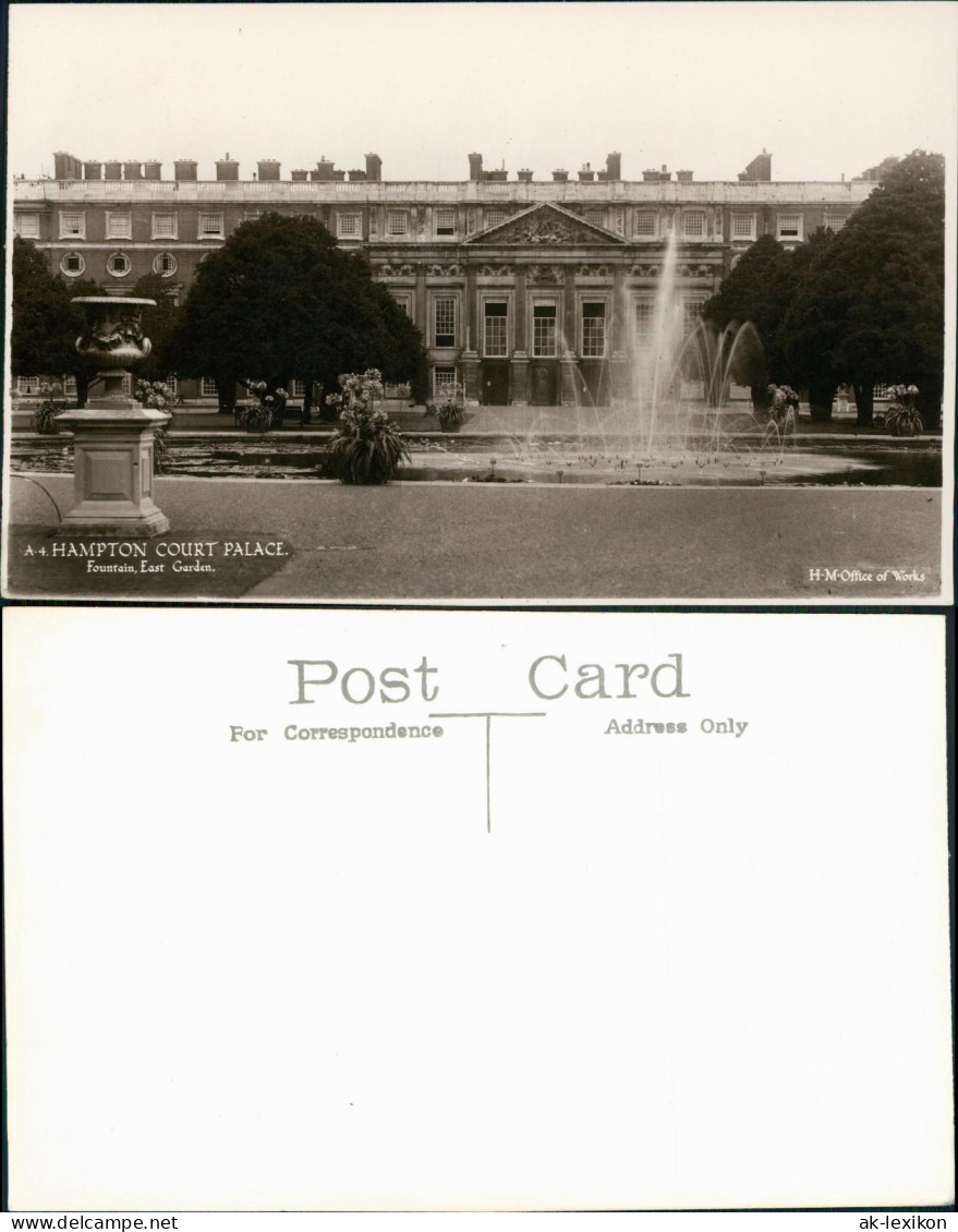 Postcard London HAMPTON COURT PALACE, Fountain, East Garden. 1940 - Autres & Non Classés