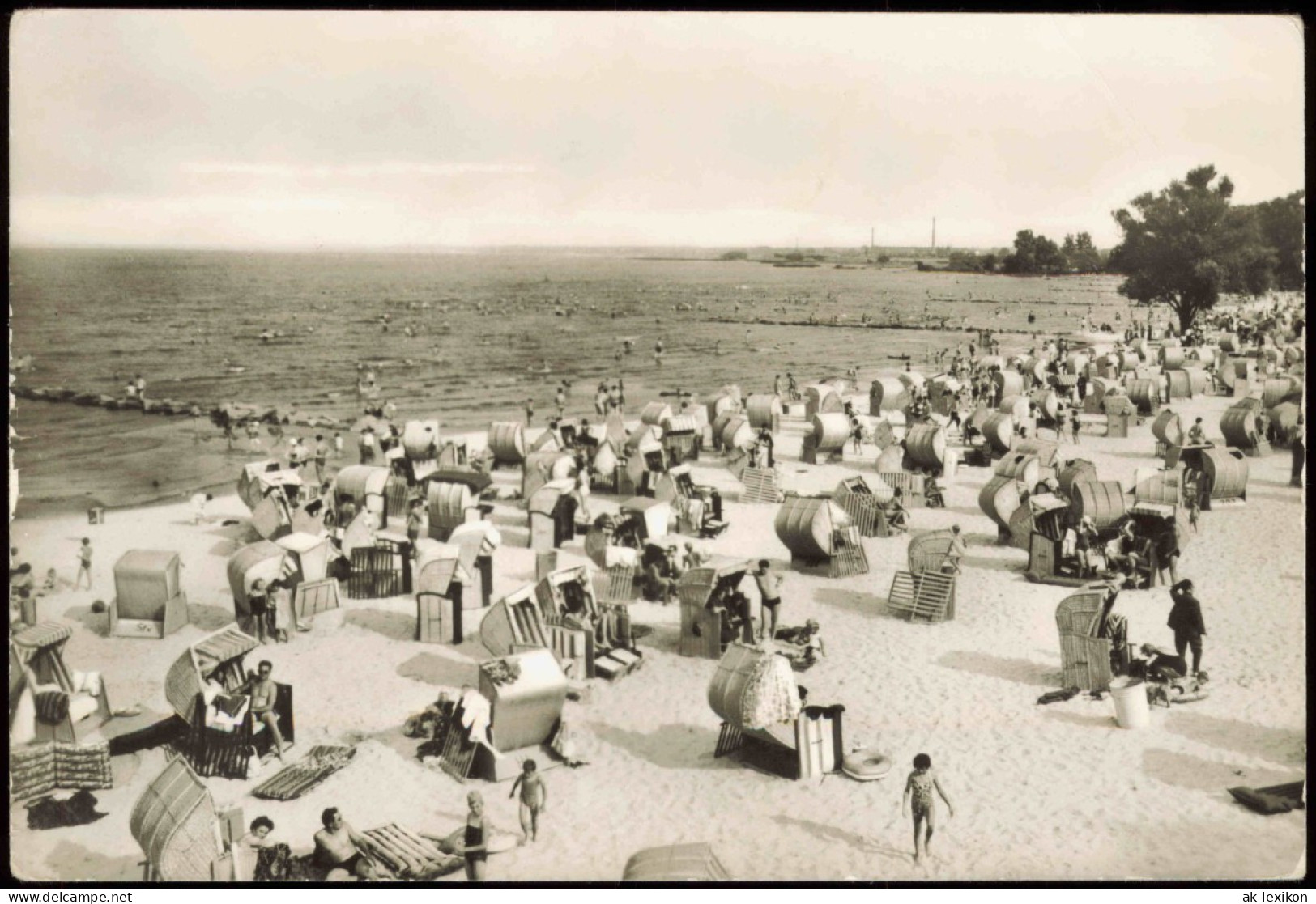 Ansichtskarte Ueckermünde Belebter Strand, Strandkörbe, Kinder 1981 - Ückermünde