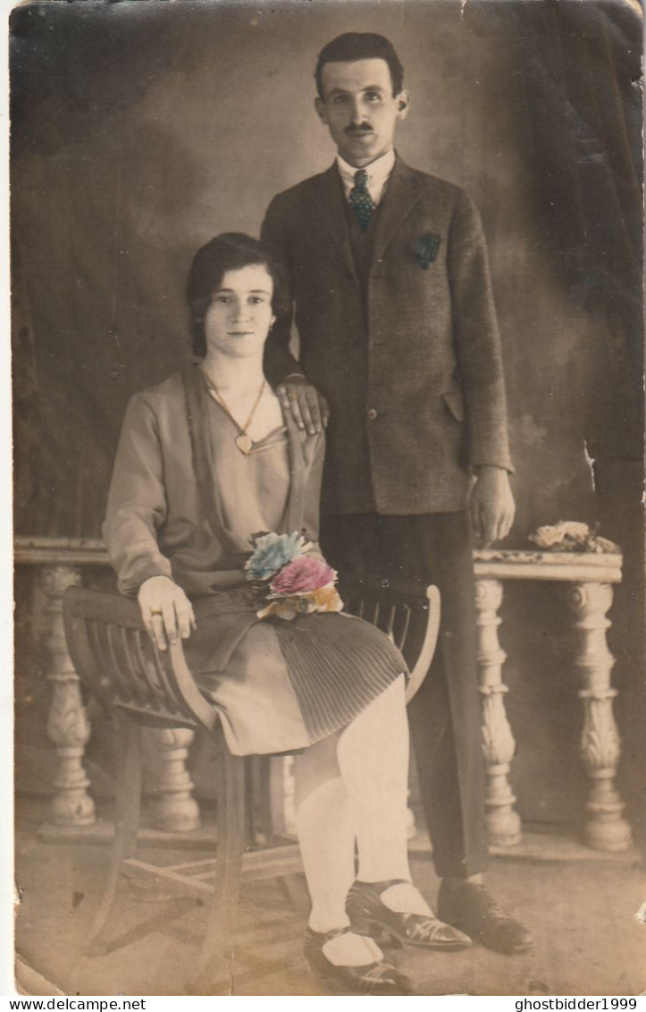 JEWISH JUDAICA TURQUIE FAMILY ARCHIVE SNAPSHOT  PHOTO FEMME HOMME TINTED  8.7X13.7cm. OTTOMAN PERIOD - Anonymous Persons