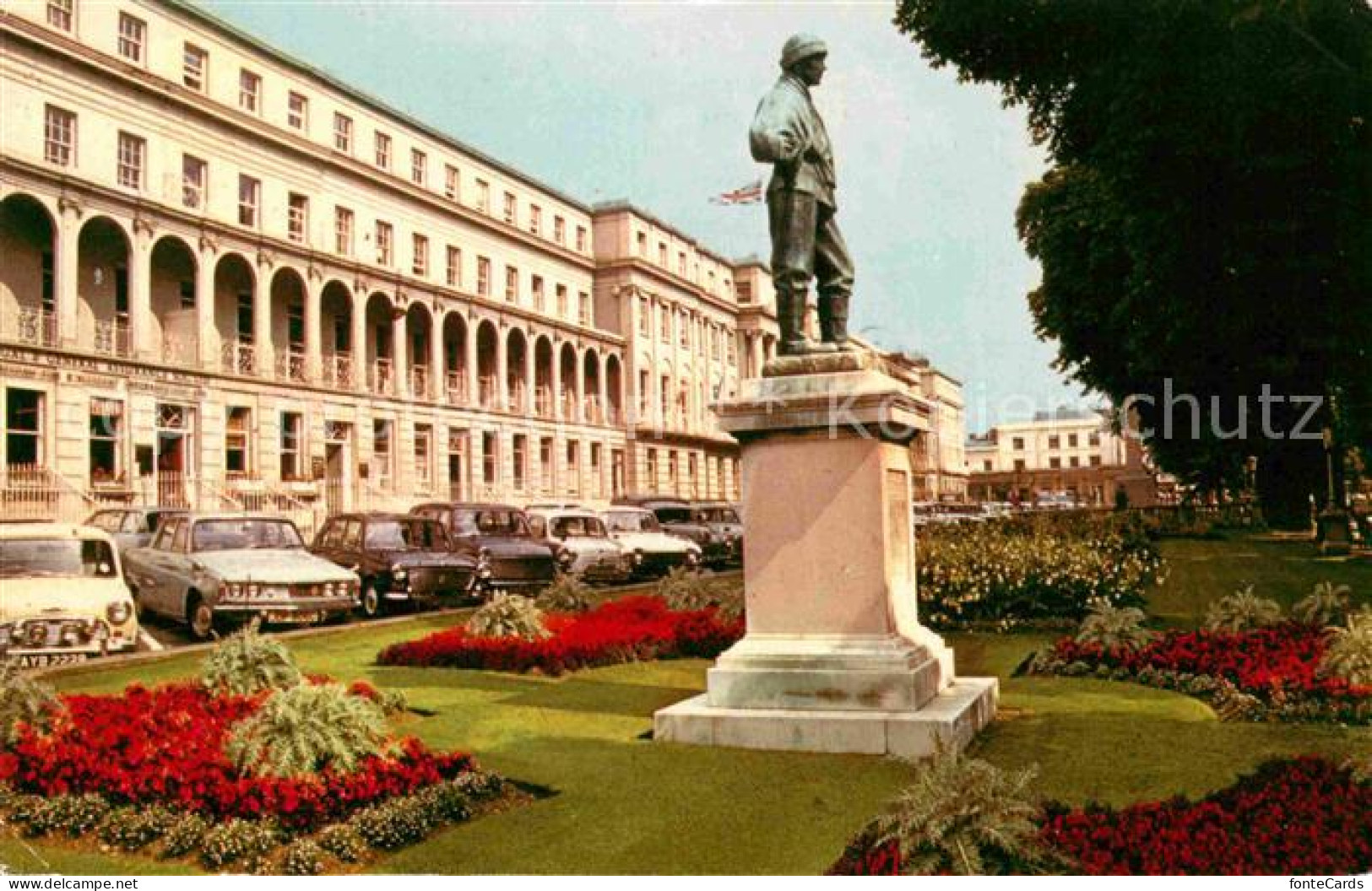 72780083 Cheltenham Wilson Statue And Promenade Gardens  - Sonstige & Ohne Zuordnung