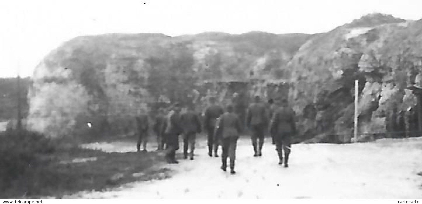 55 416 0524 WW2 WK2 MEUSE VERDUN DOUAUMONT BAIONNETTES  OCCUPATION SOLDATS ALLEMANDS 1940 - War, Military