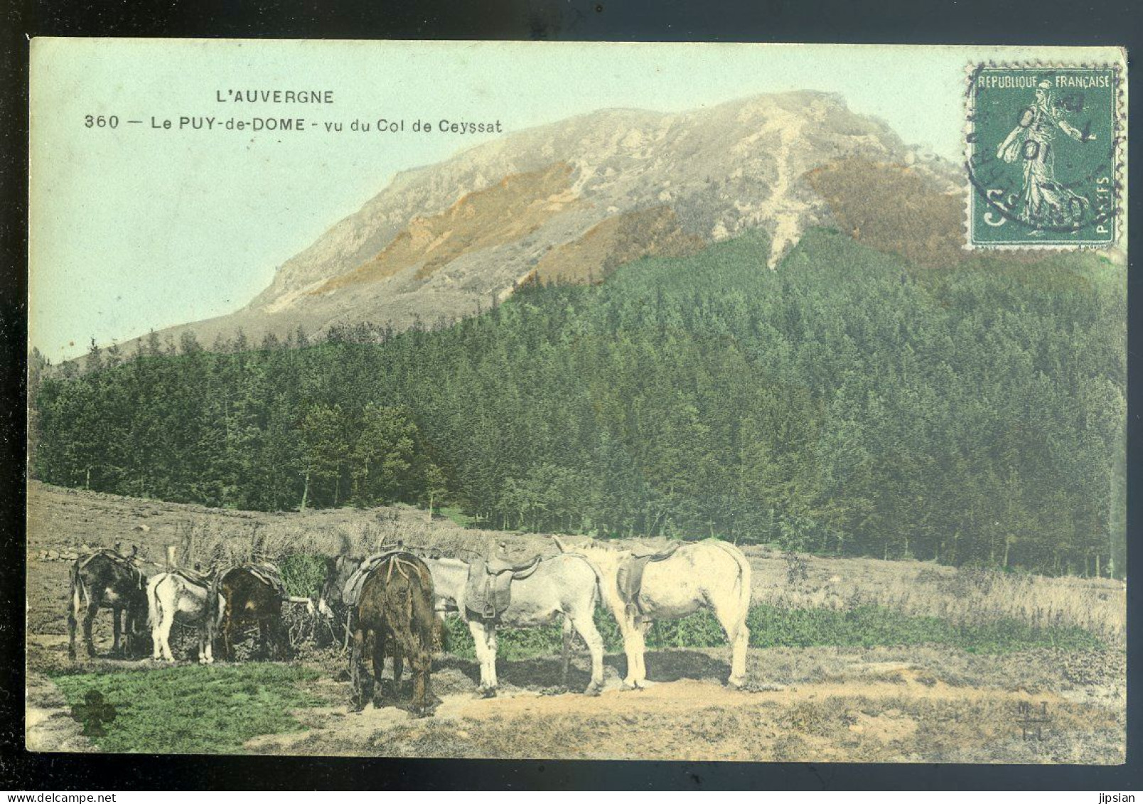 Cpa Du 63 Le Puy De Dome -- Vu Du Col De Ceyssat     MAI24-08 - Auvergne Types D'Auvergne