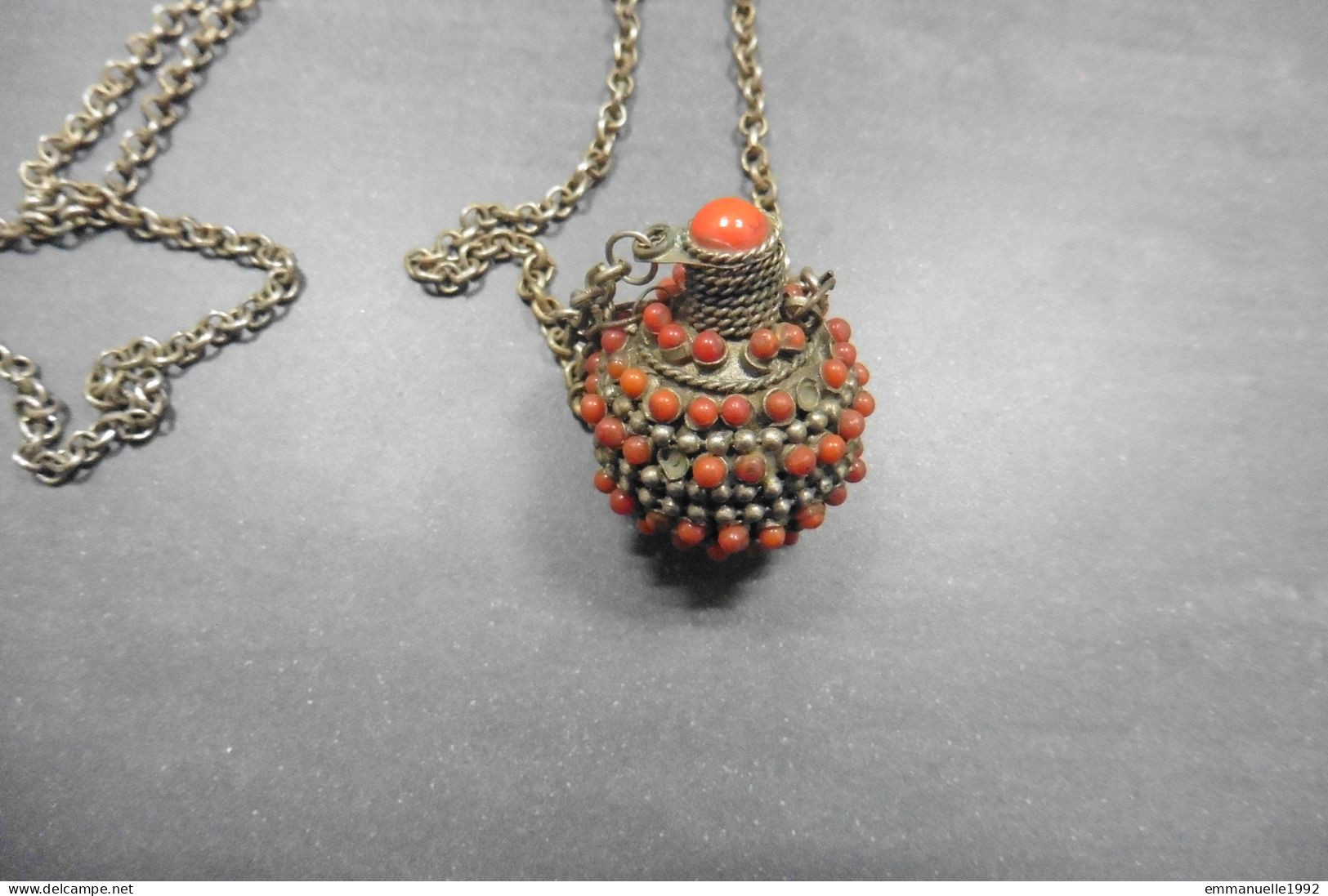 Collier Ancien Tibétain Chaîne Métal Argenté Flacon Parfum Perles Corail Tibet - Ethniques