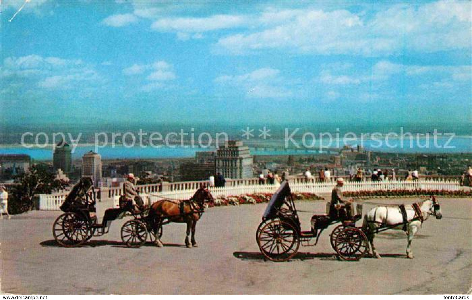 72763418 Montreal Quebec Old French Horsedrawn Carriages On Mount Royal Montreal - Non Classés