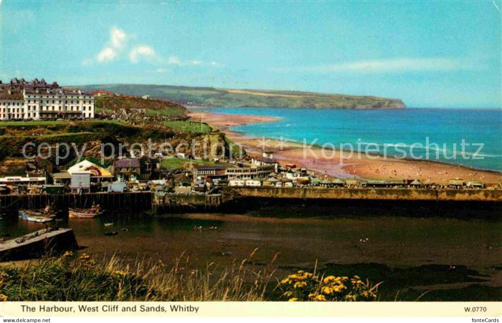 72757277 Whitby West Cliff The Harbour West Cliff And Sands Coast Whitby West Cl - Other & Unclassified