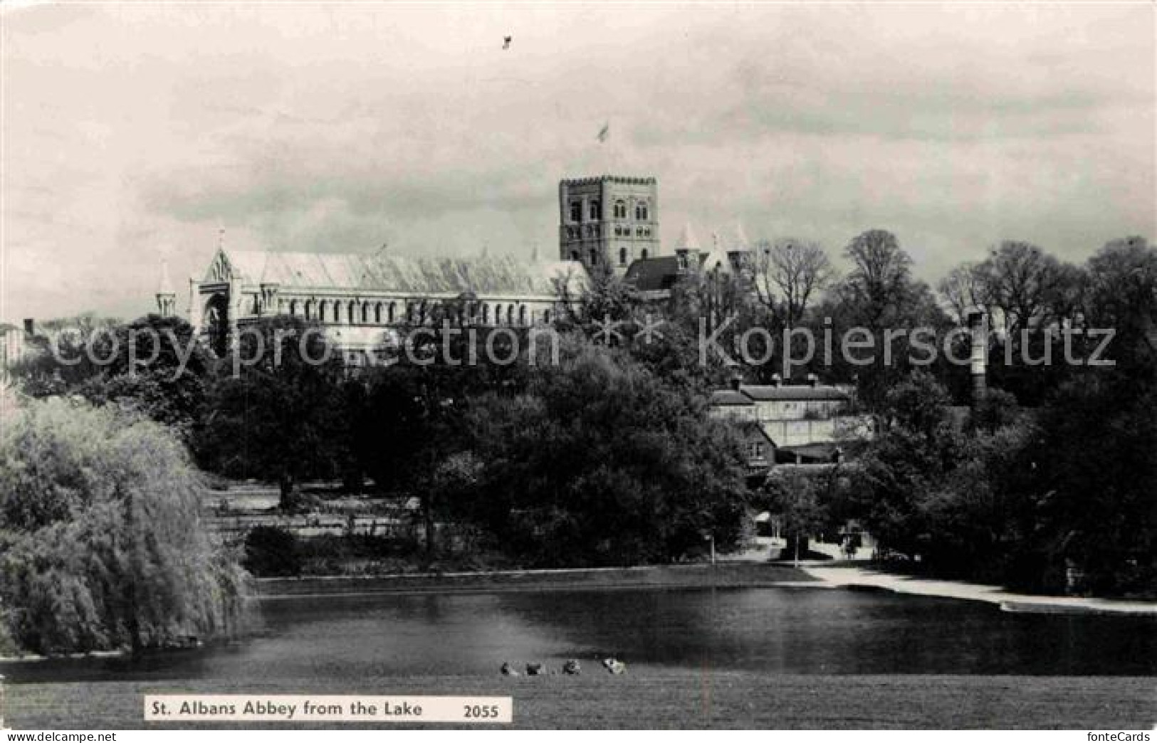 72756376 St Albans Abbey Fluss St Albans - Hertfordshire