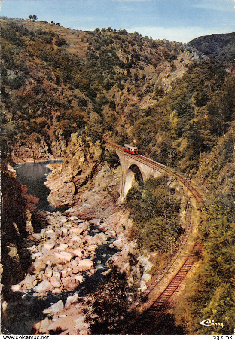 07-TOURNON-CHEMIN DE FER DU VIVARAIS-TRAIN-N°T550-A/0067 - Tournon