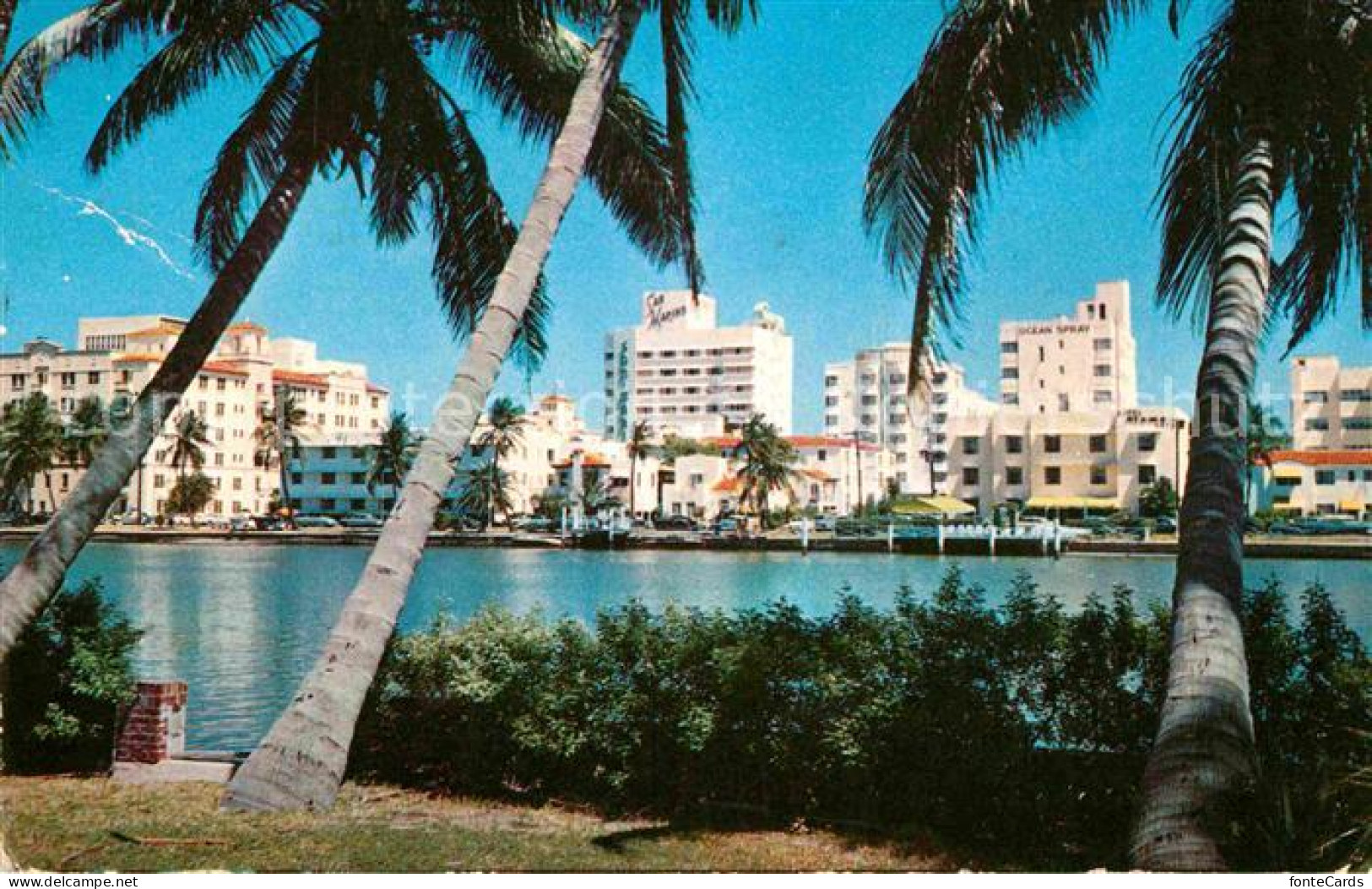 72747994 Miami_Beach Long Across Indian Creek Beach Front Hotels - Autres & Non Classés