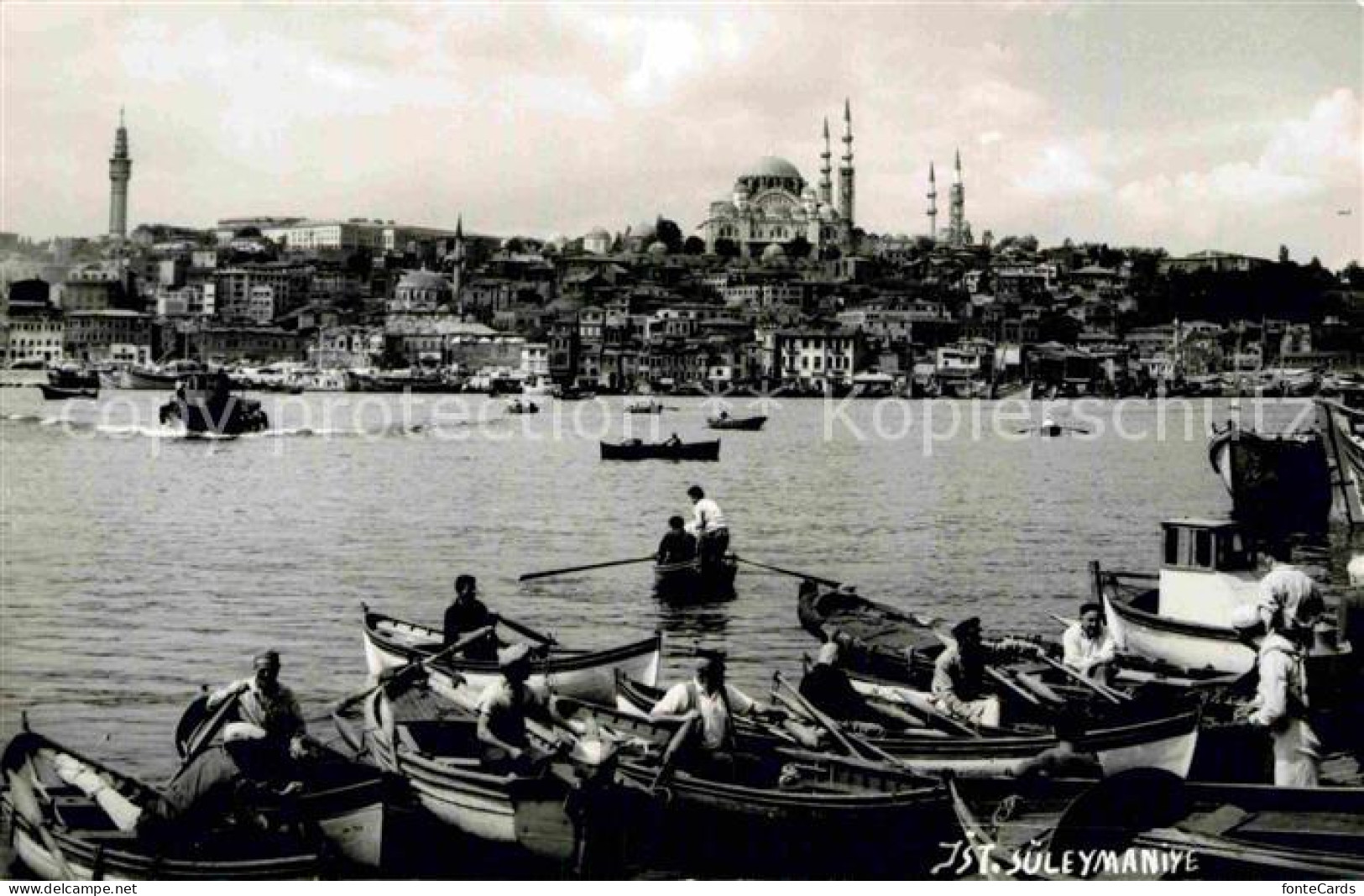 72740035 Istanbul Constantinopel Suleymaniye Moschee Fischerboote Istanbul - Turkey