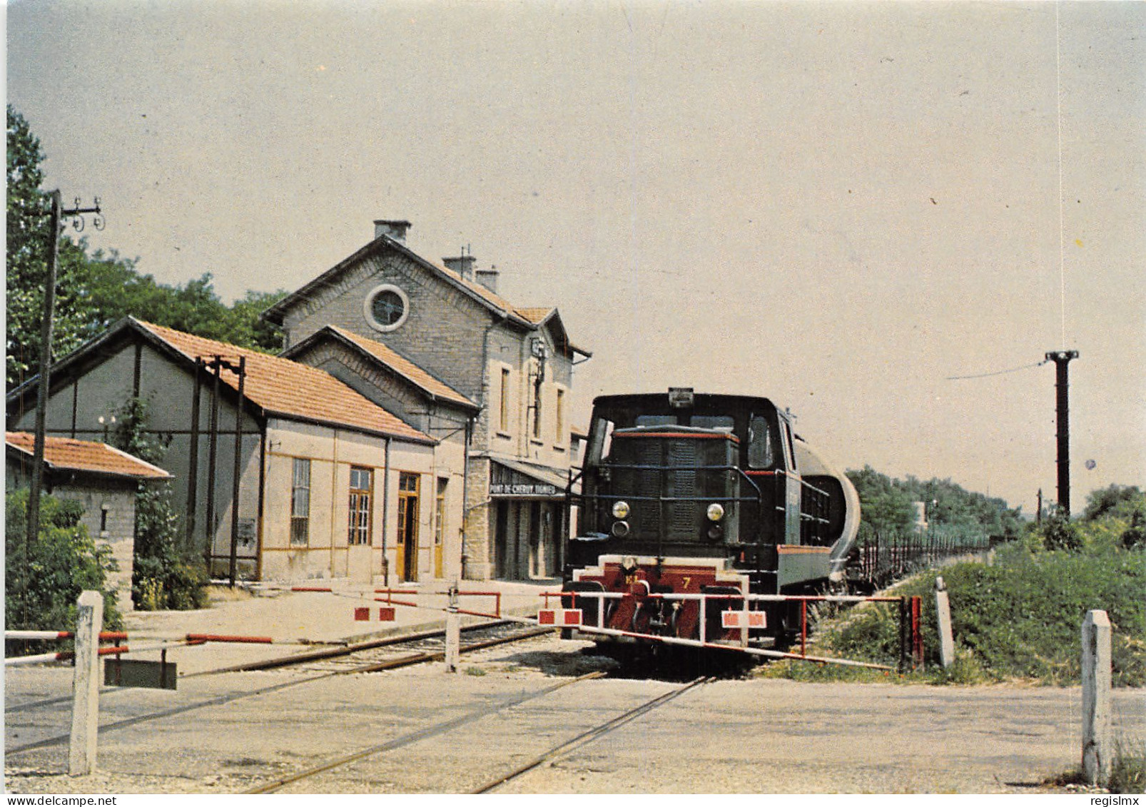 38-PONT DE CHERUY-LE TRAIN EN GARE-N°T555-D/0353 - Pont-de-Chéruy