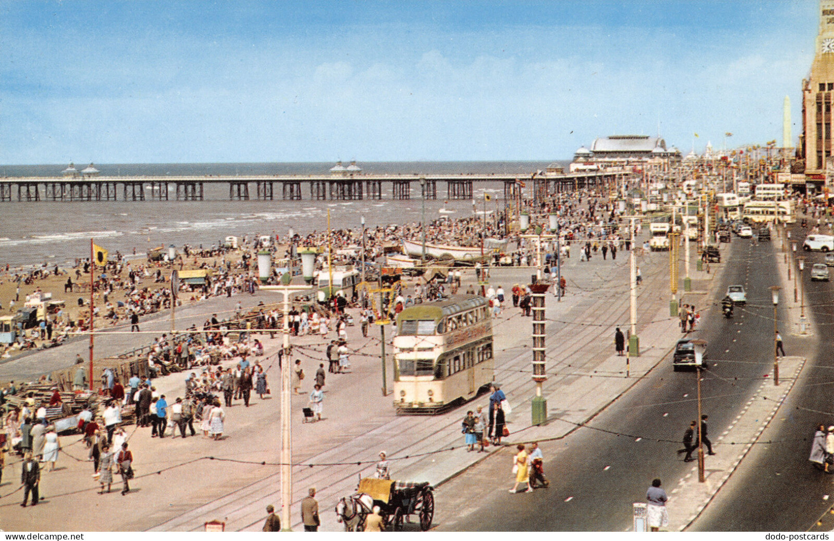 R293540 Central Promenade Blackpool. PT18765. Post Card - Wereld