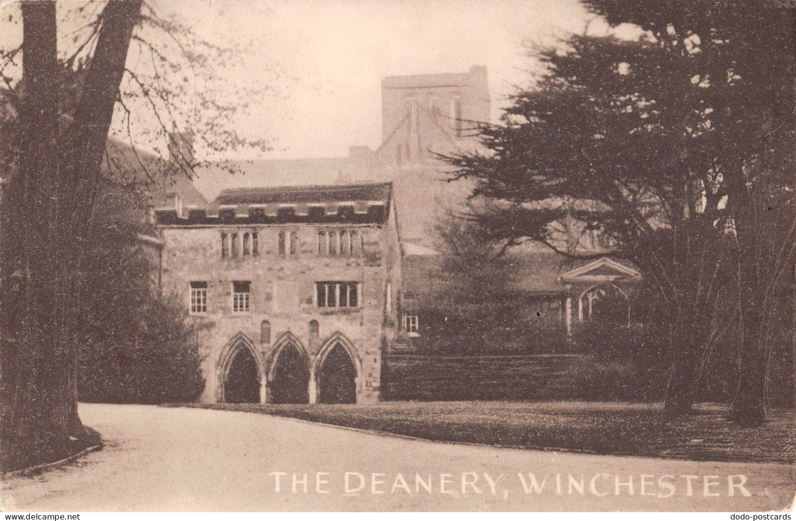 R295034 The Deanery. Winchester - Wereld