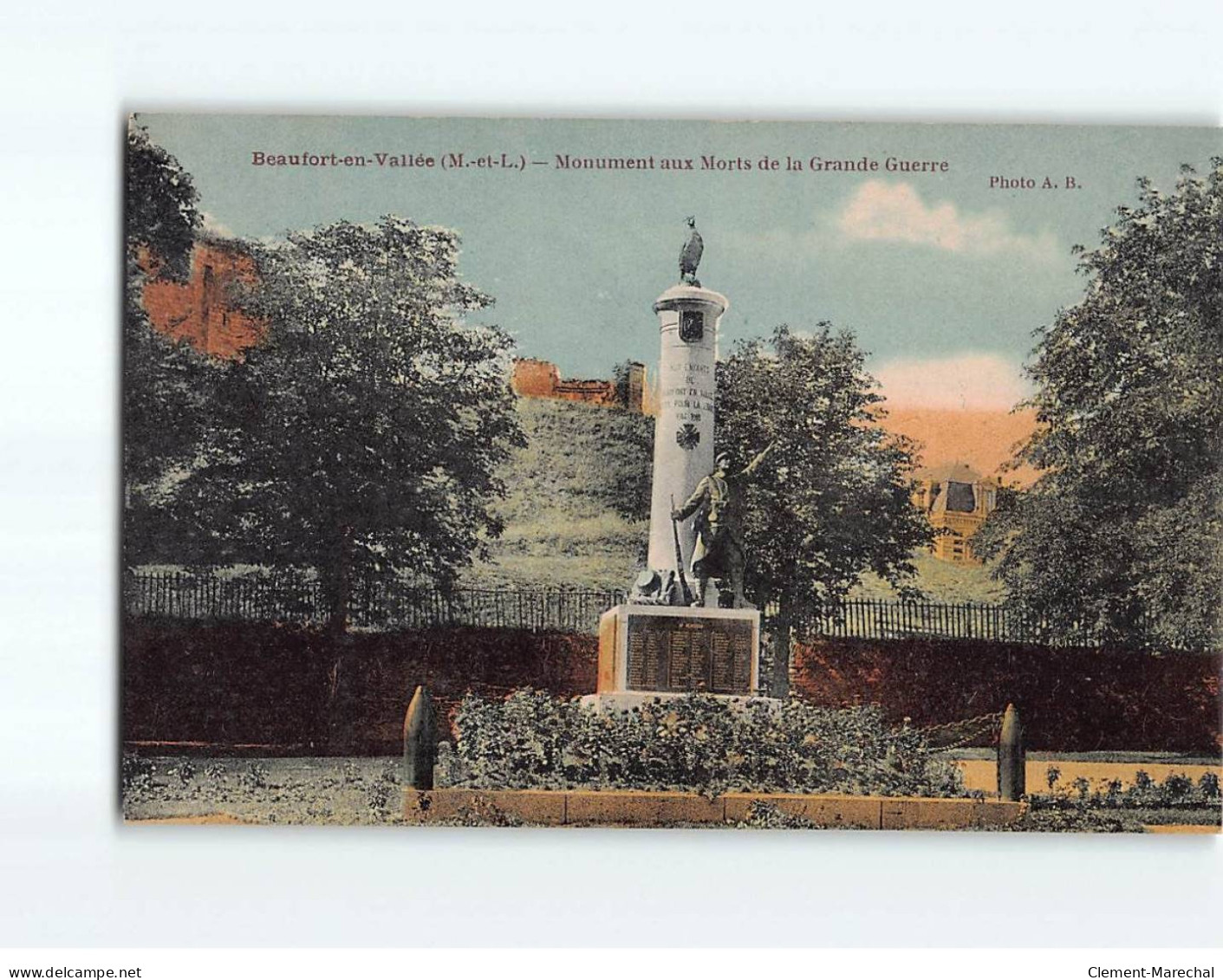 BEAUFORT EN VALLEE : Monument Aux Morts De La Grande Guerre - Très Bon état - Sonstige & Ohne Zuordnung