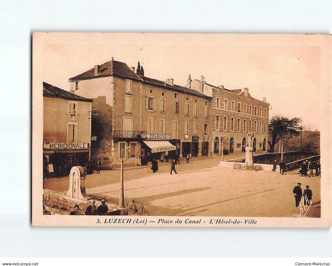 LUZECH : Place Du Canal, L'Hôtel De Ville - Très Bon état - Luzech