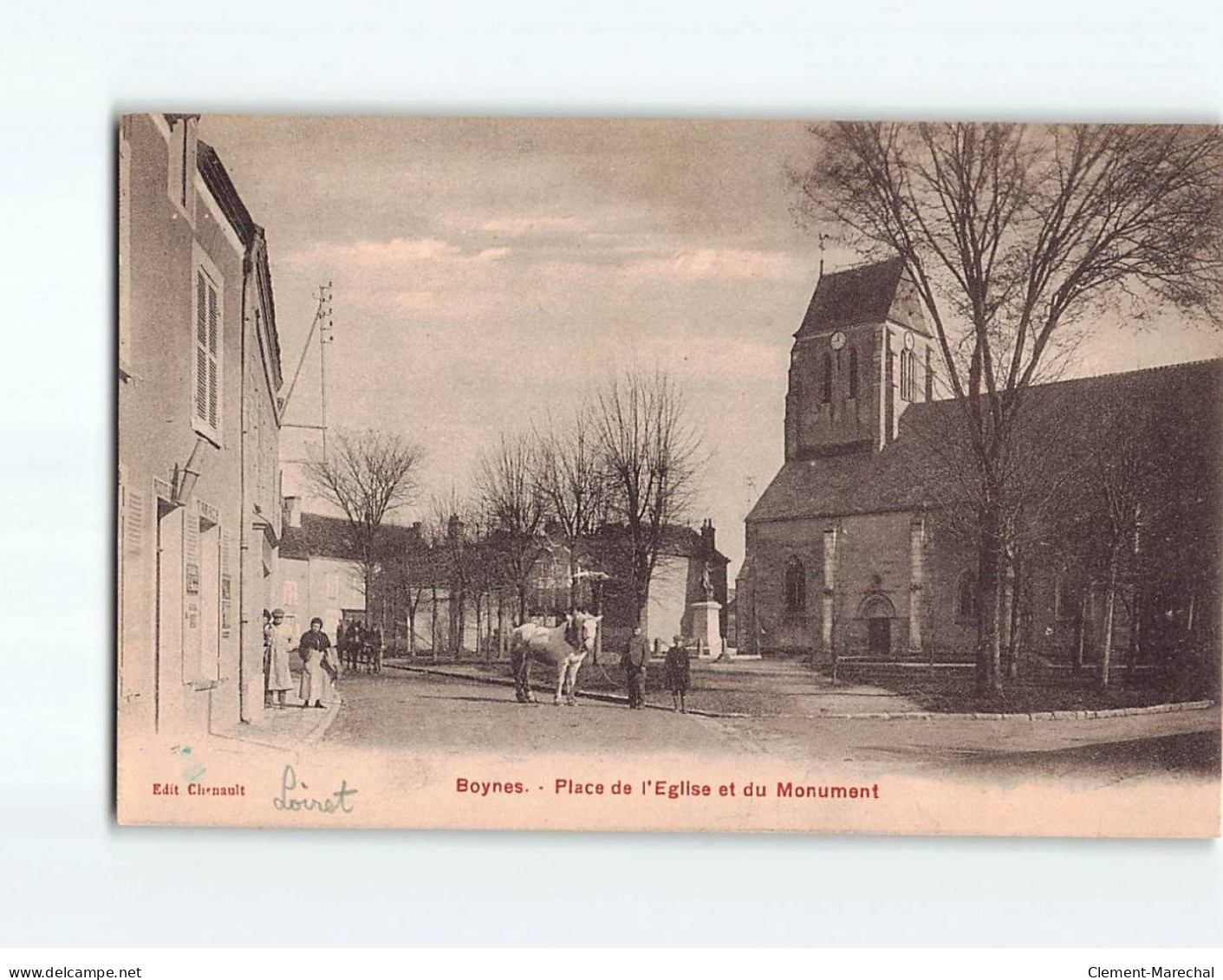 BOYNES : Place De L'Eglise Et Du Monument - Très Bon état - Autres & Non Classés