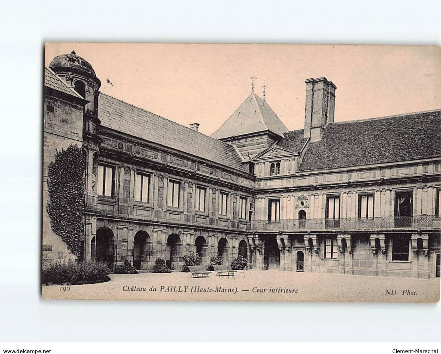 Château De PAILLY : Cour Intérieur - état - Altri & Non Classificati