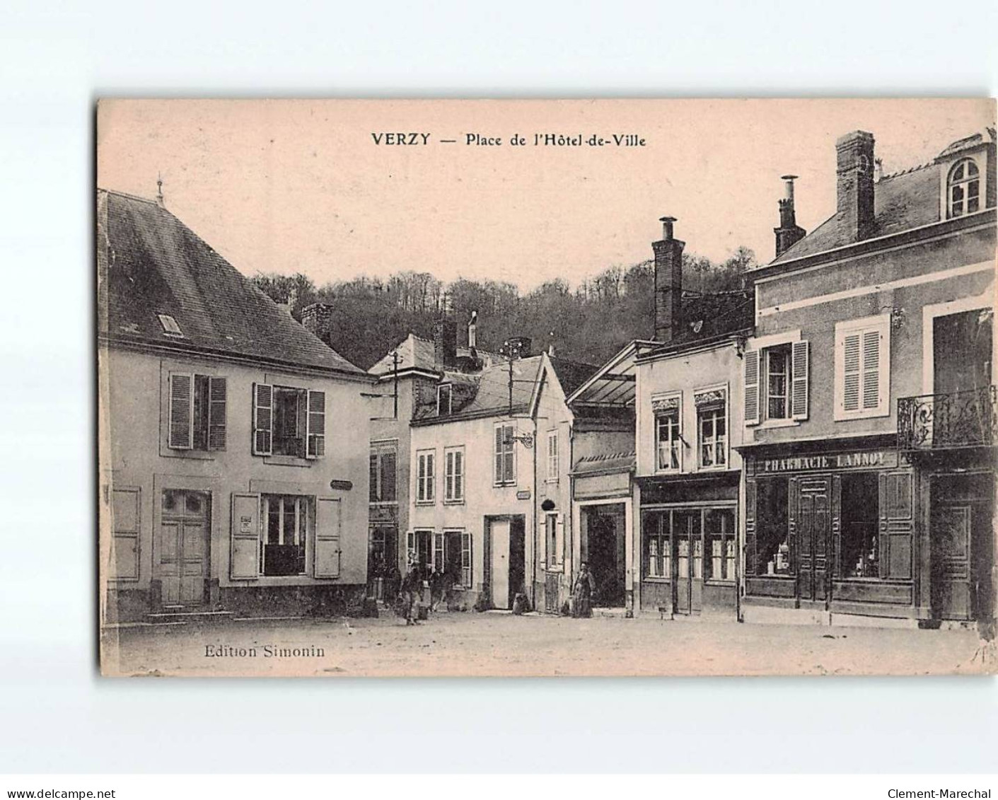 VERZY : Place De L'Hôtel De Ville - Très Bon état - Verzy