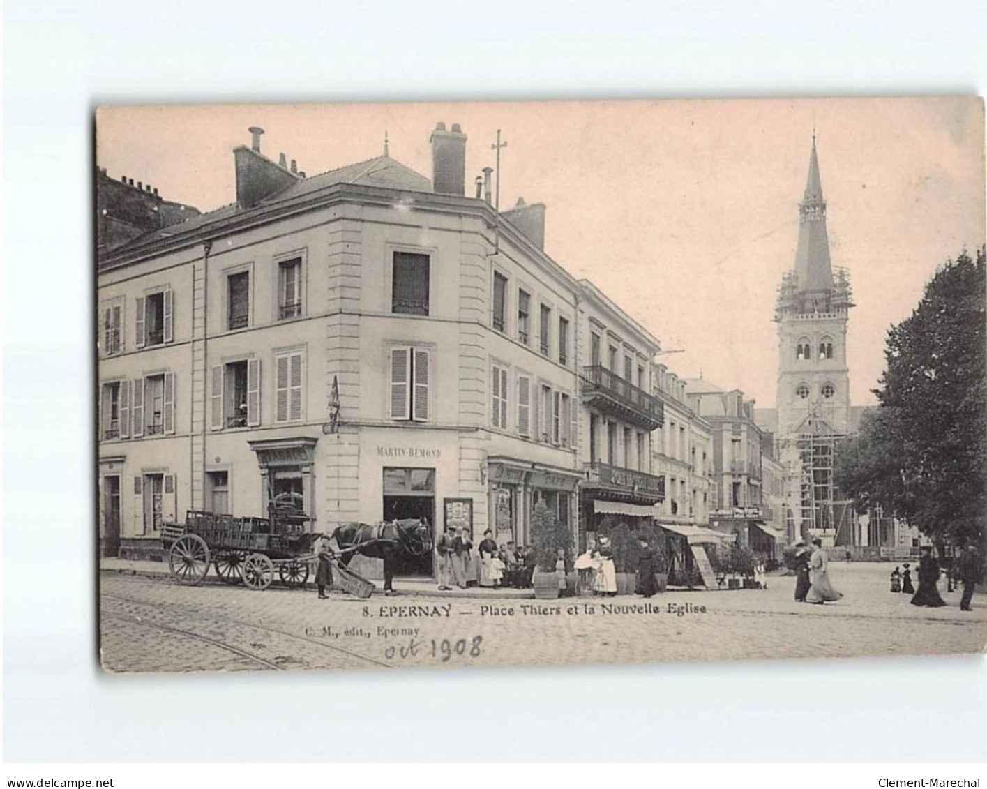 EPERNAY : Place Thiers Et La Nouvelle Eglise - état - Epernay