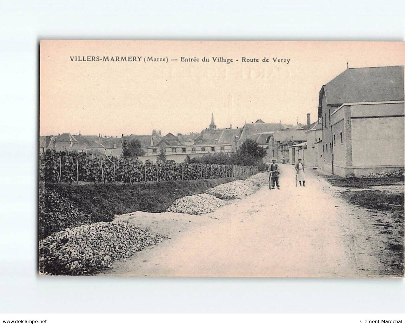 VILLERS MARMERY : Entrée Du Village, Route De Verzy - Très Bon état - Autres & Non Classés