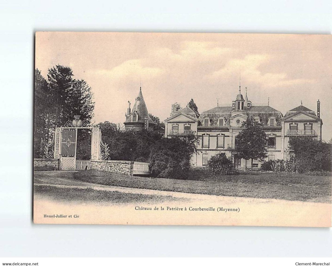 Château De La Patrière à COURBEVEILLE - Très Bon état - Other & Unclassified