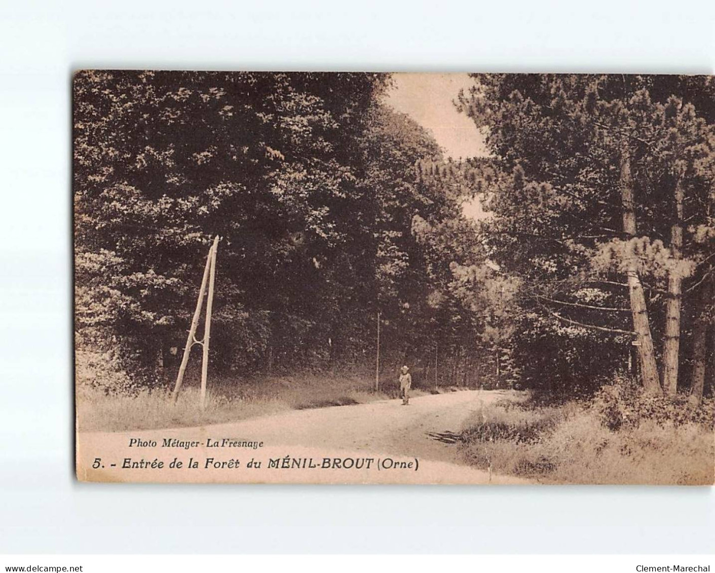 Entrée De La Forêt Du MENIL BROUT - état - Other & Unclassified