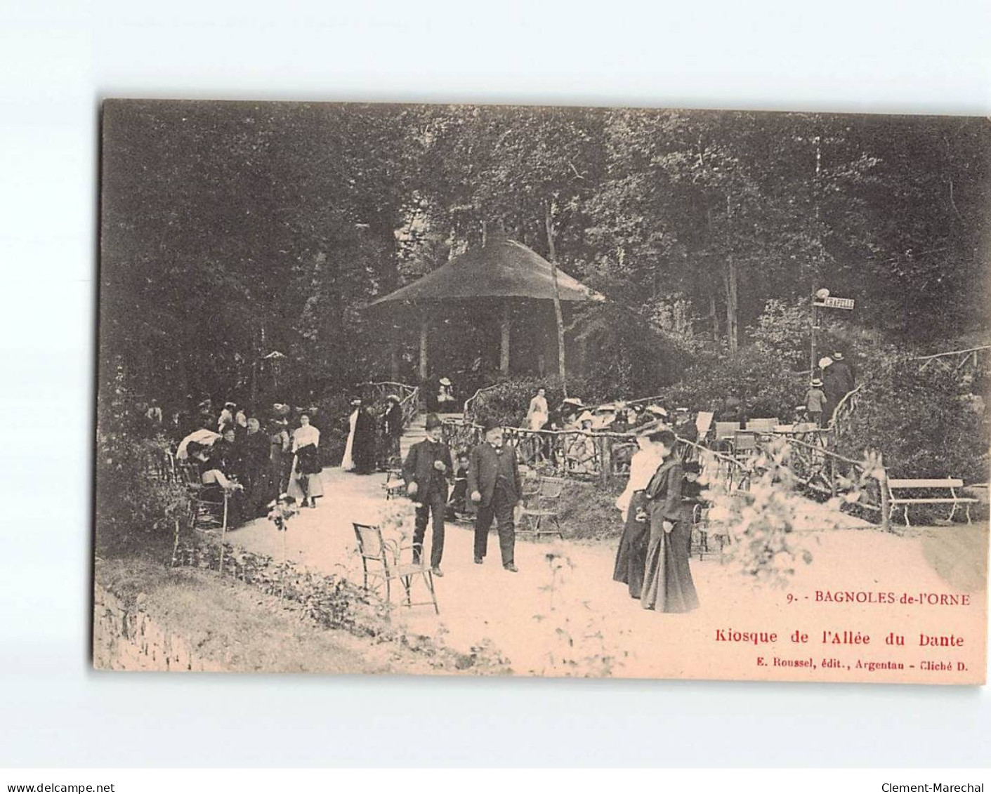 BAGNOLES DE L'ORNE : Kiosque De L'Allée Du Dante - Très Bon état - Bagnoles De L'Orne