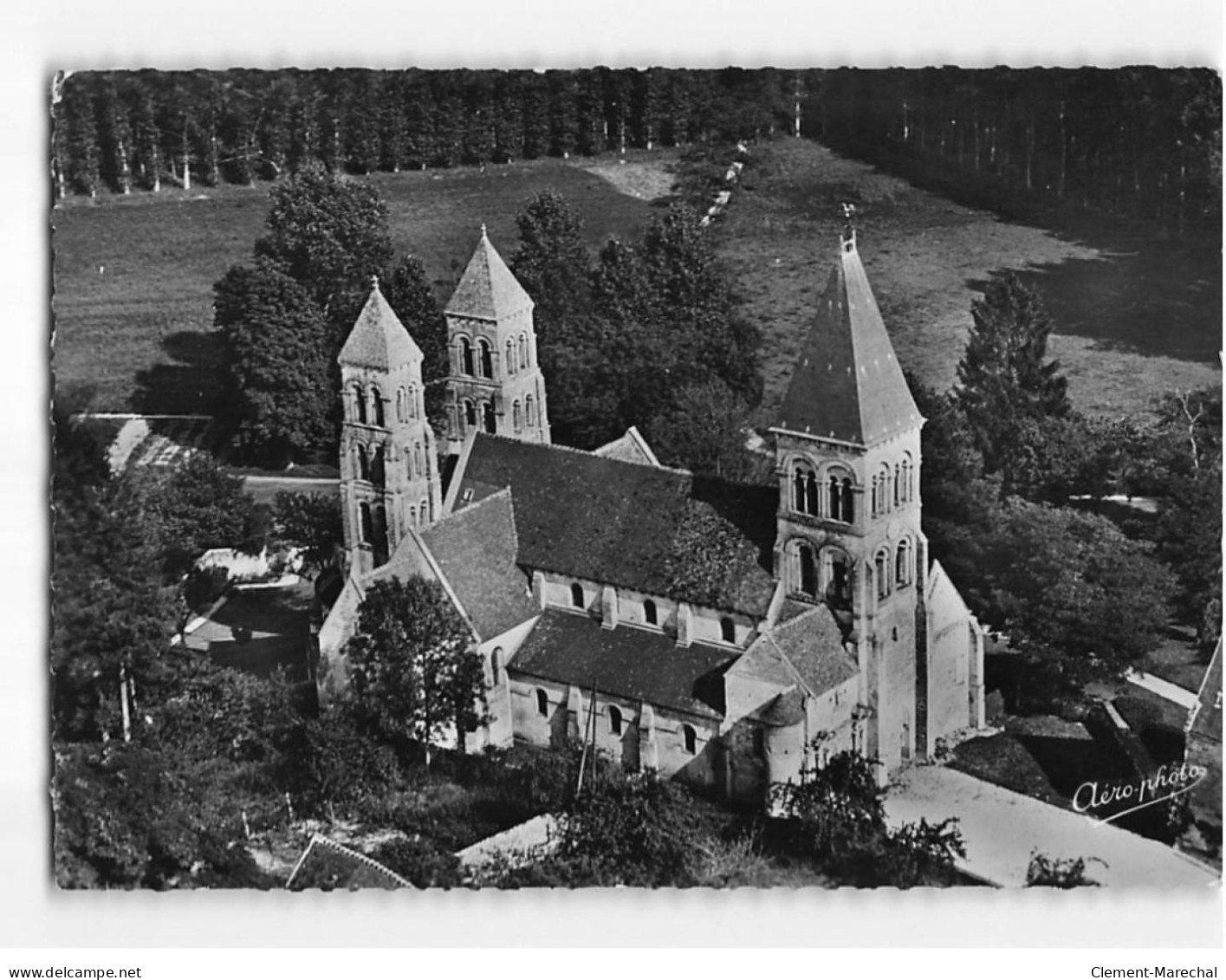 MORIENVAL : L'Eglise Notre-Dame - Très Bon état - Andere & Zonder Classificatie